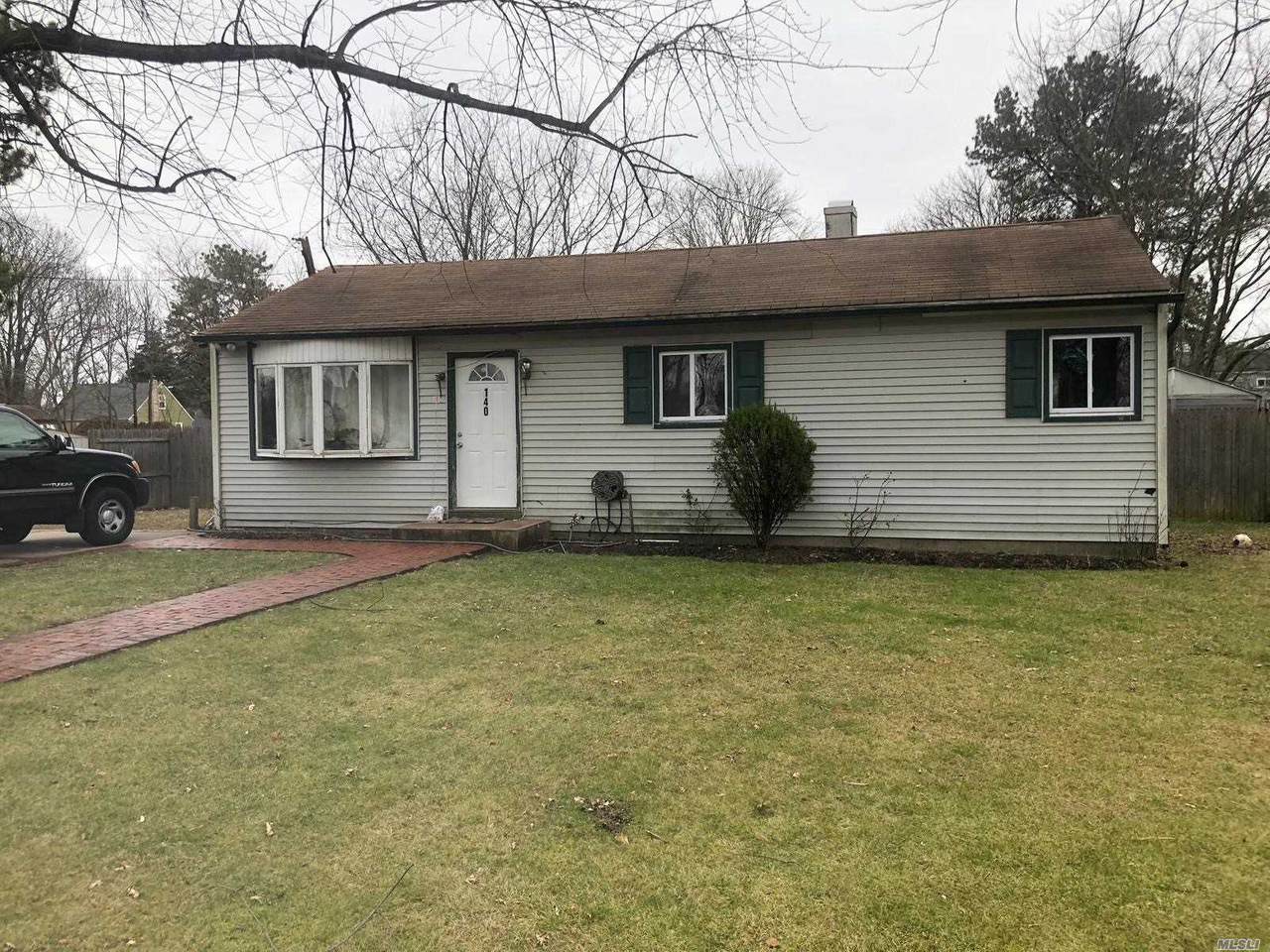 140 Merrill Street - Photo 1