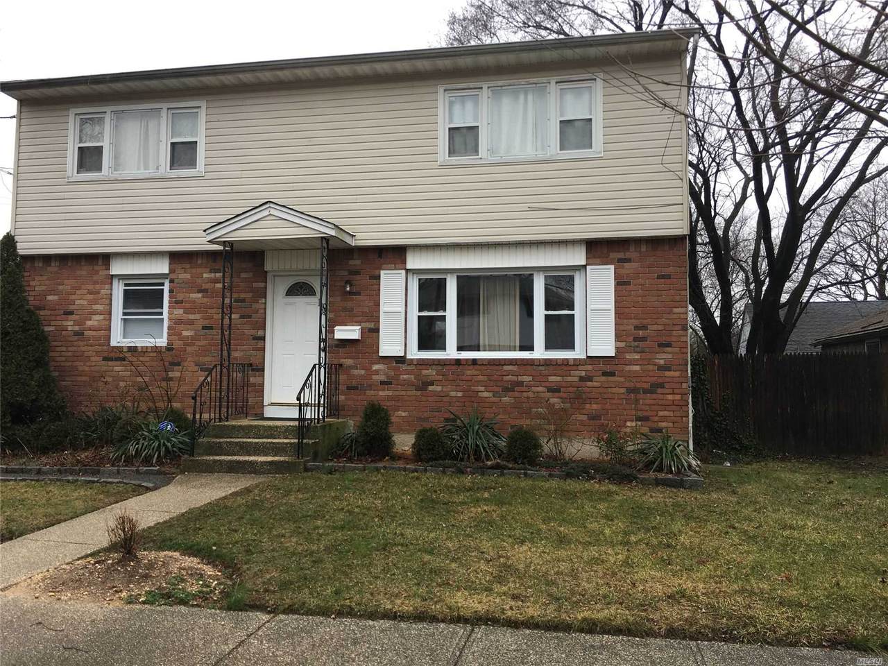 135 8th Street - Photo 1