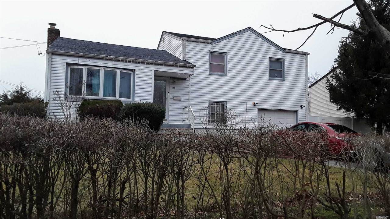 39 Lakeside Drive - Photo 1