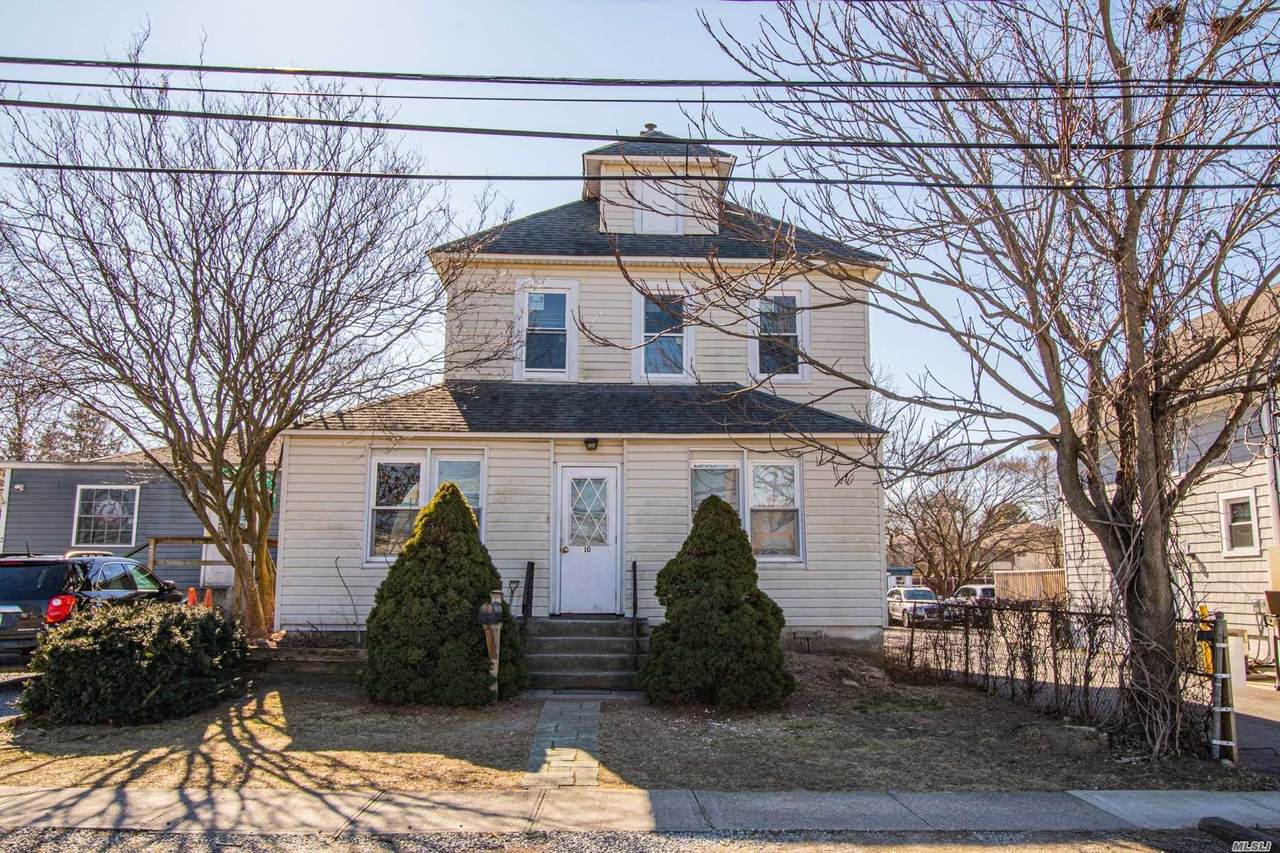 10 Hawley Avenue - Photo 1