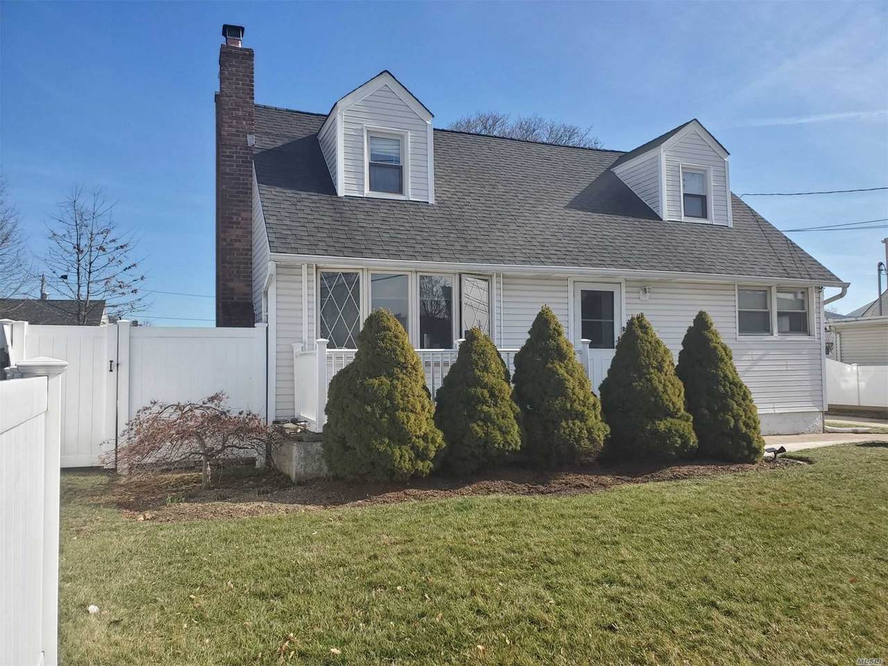 23 Taylor Avenue - Photo 1
