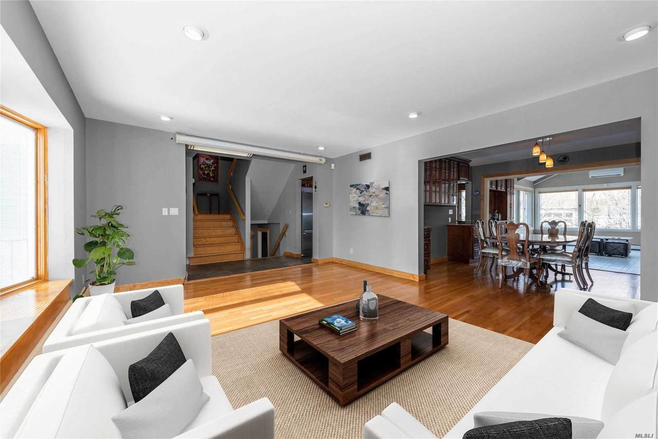 908 Eileen Terrace - Photo 1