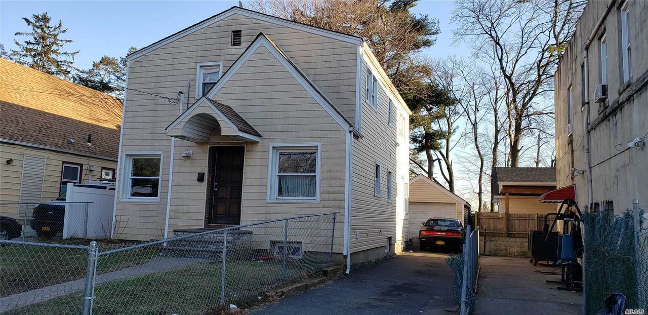 68 Wellington Street - Photo 1