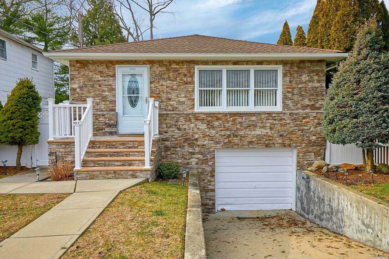 2462 8th Street - Photo 1