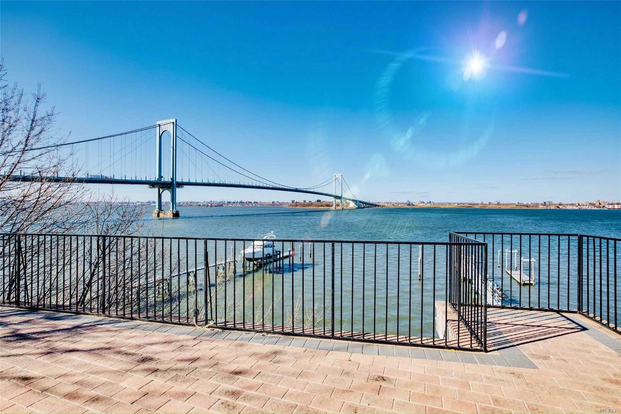 147-17 Powells Cove Boulevard - Photo 1