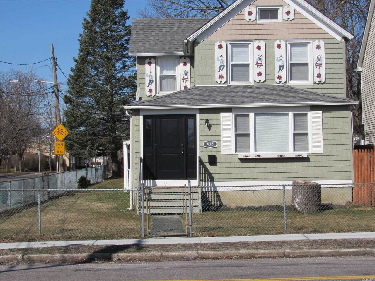 432 Lincoln Street - Photo 1