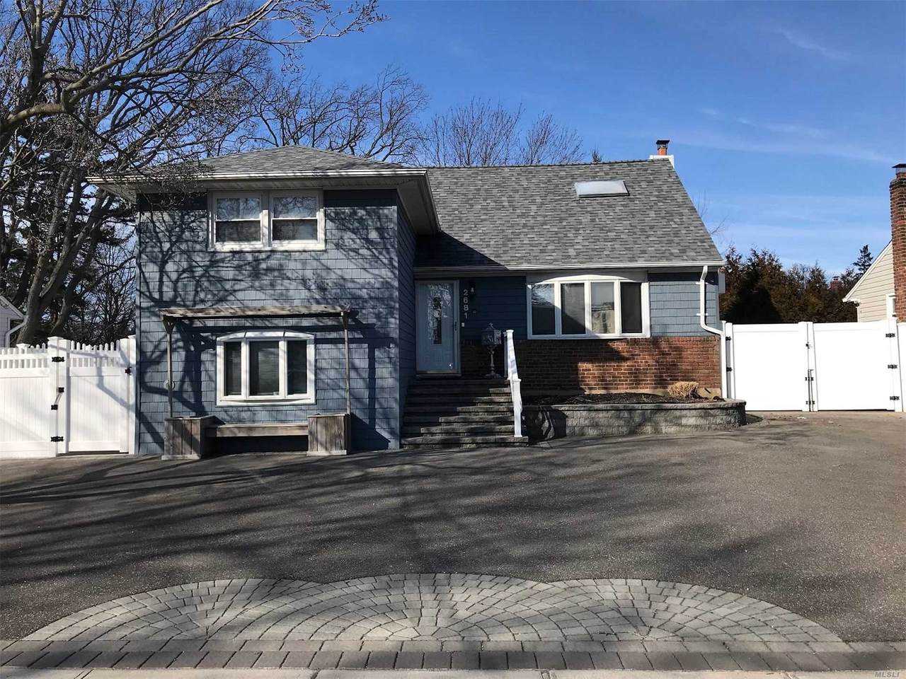 2681 Doris Avenue - Photo 1
