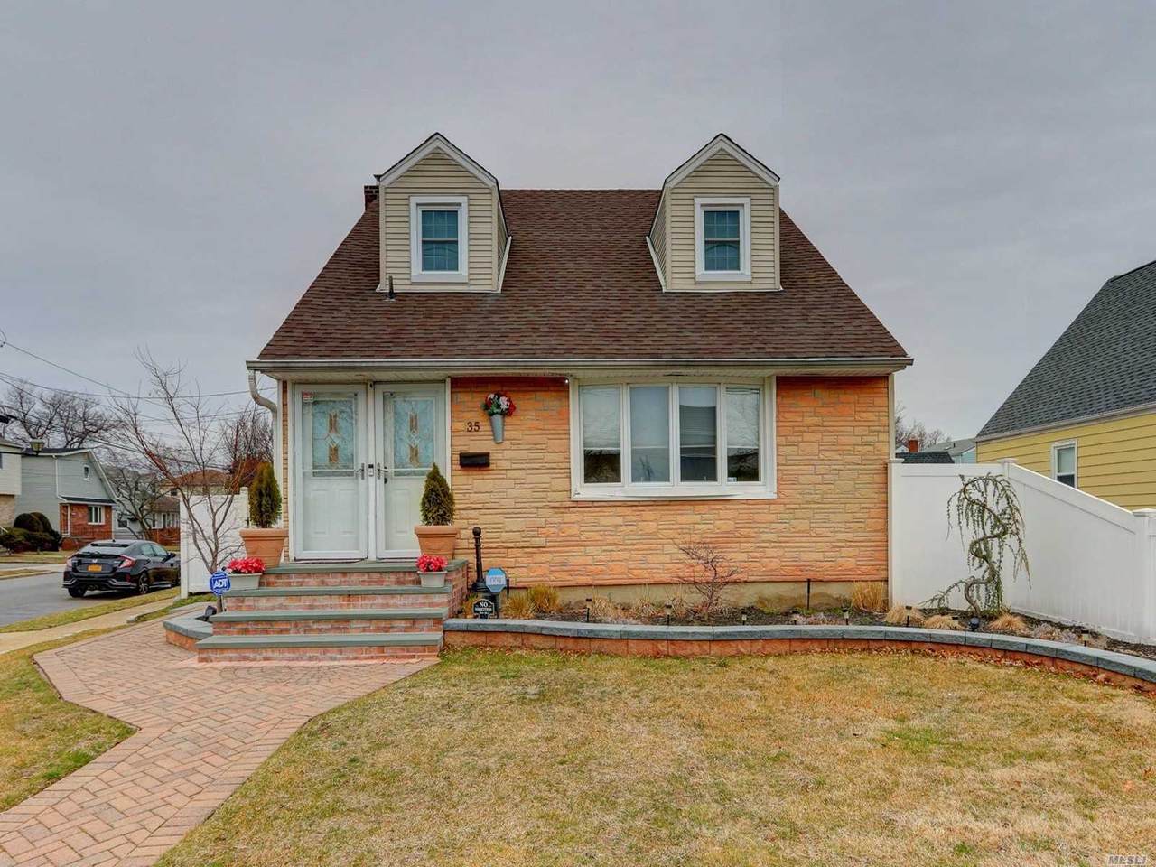 35 Morningside Drive - Photo 1