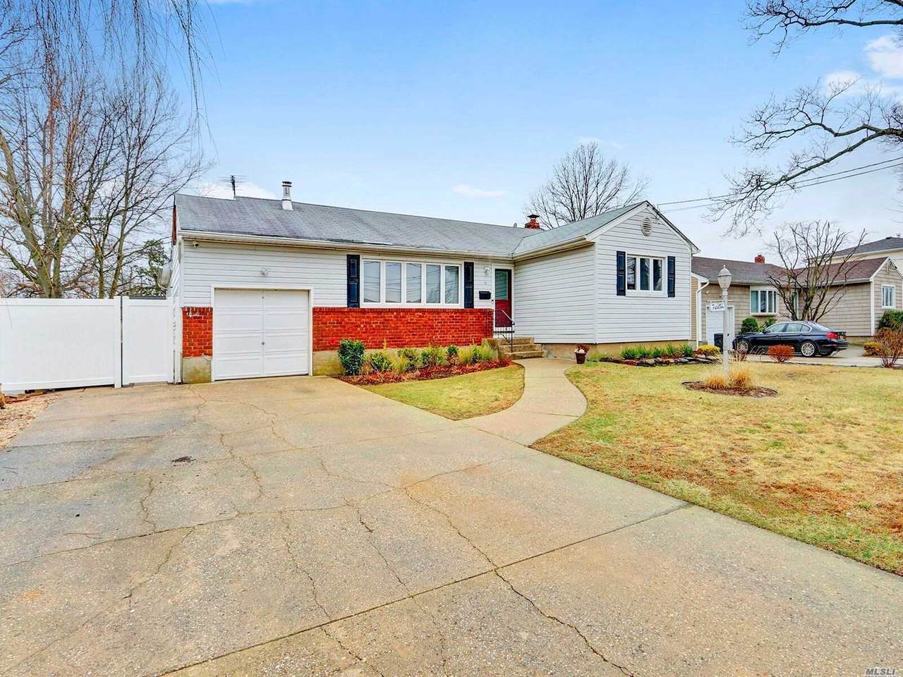 52 16th Street - Photo 1