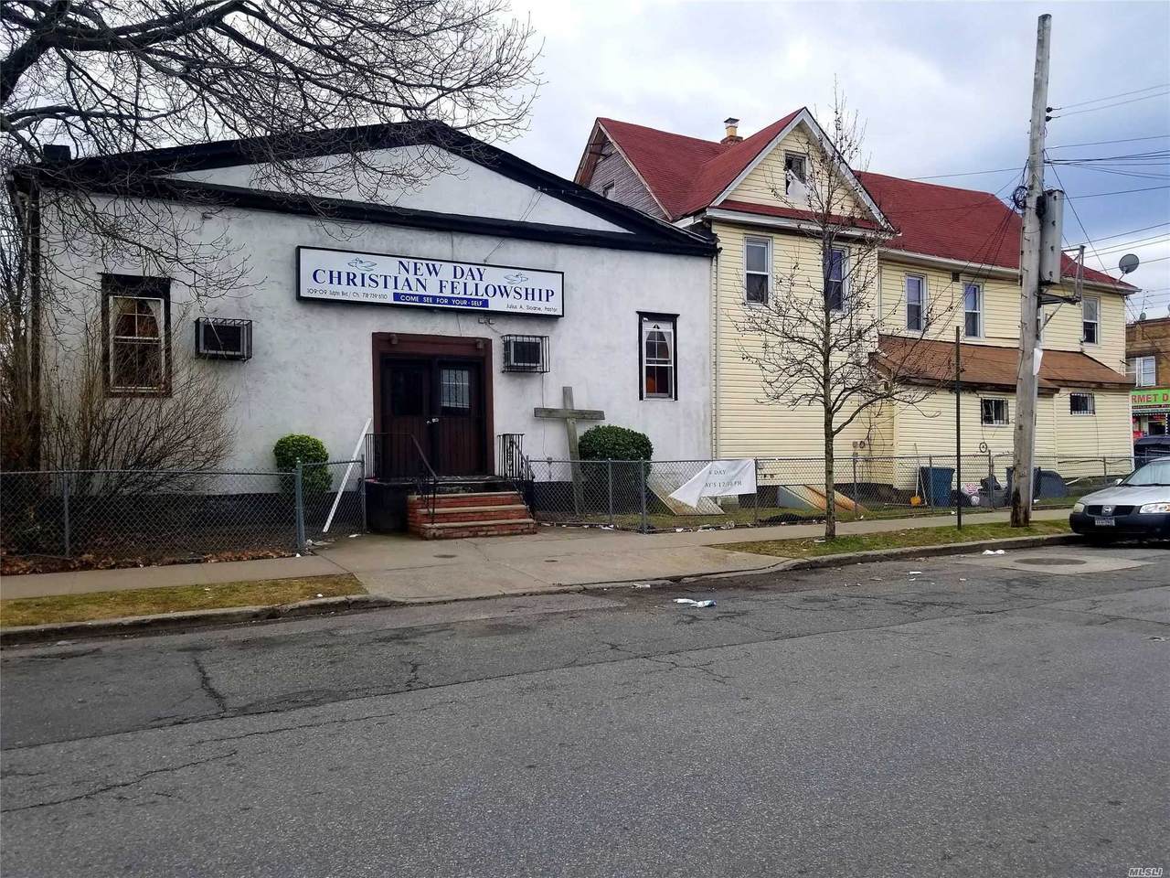 109-09 Sutphin Blvd Boulevard - Photo 1