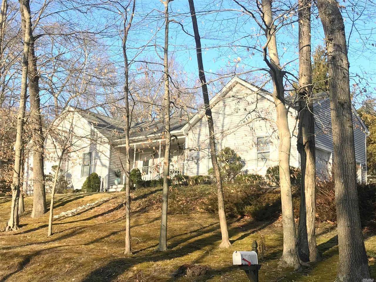 2576 Roanoke Avenue - Photo 1