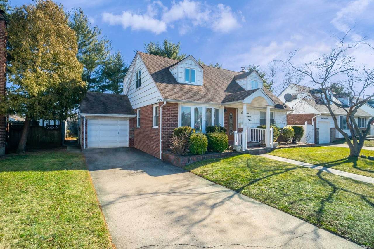 1704 Kroll Road - Photo 1