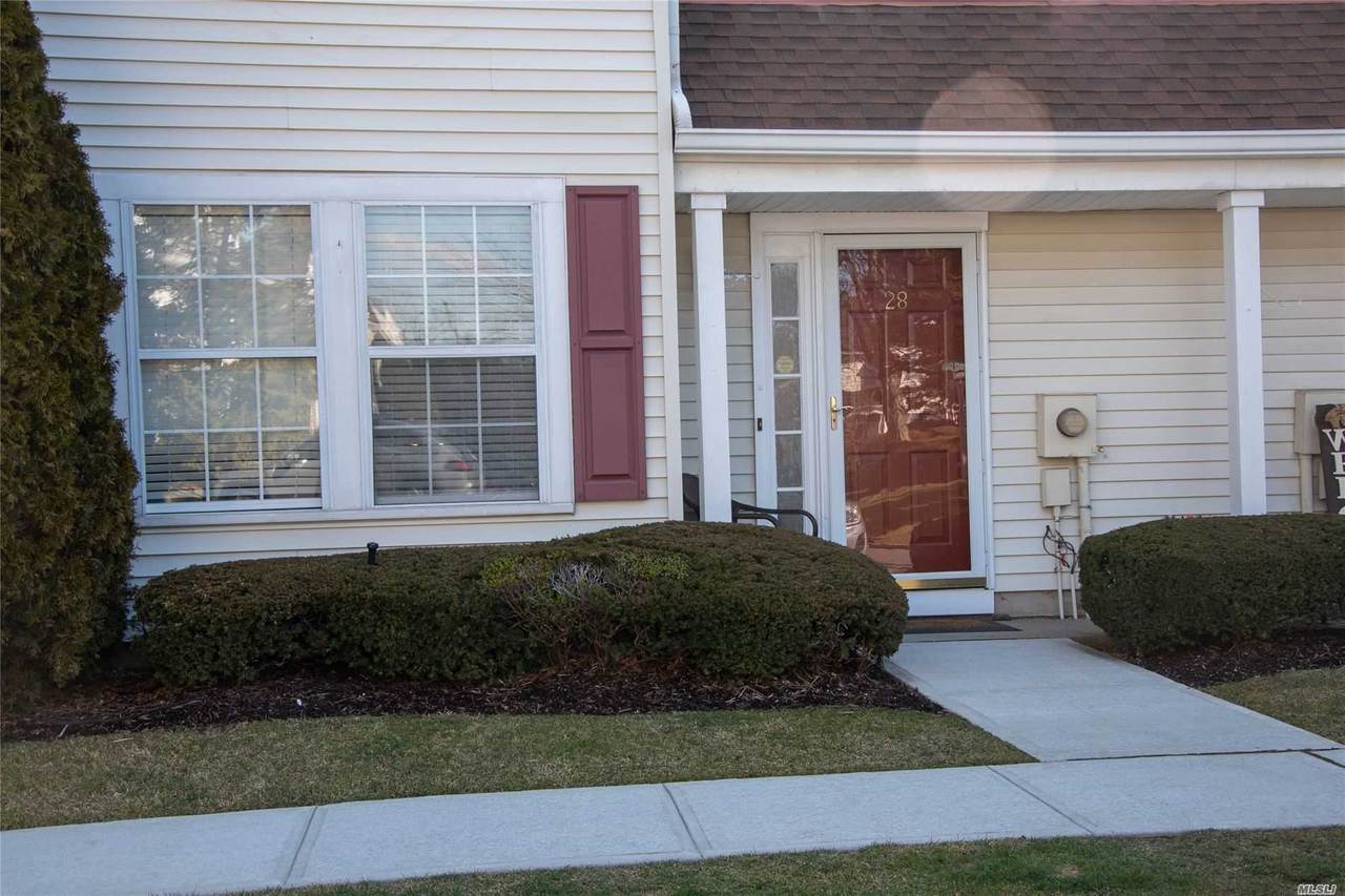 28 Stratford Green - Photo 1