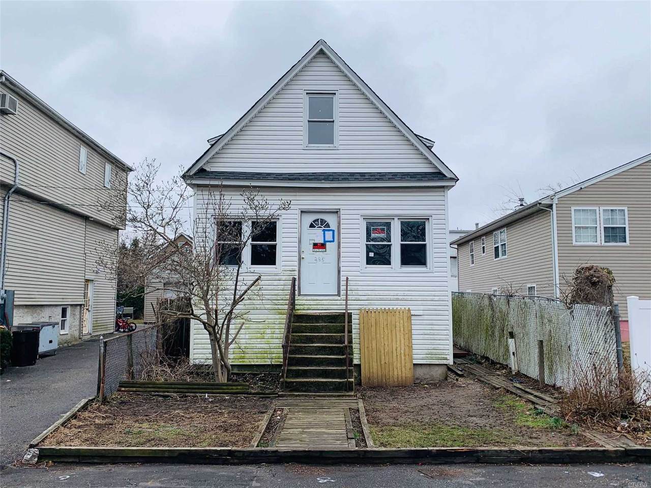 285 Meucci Avenue - Photo 1