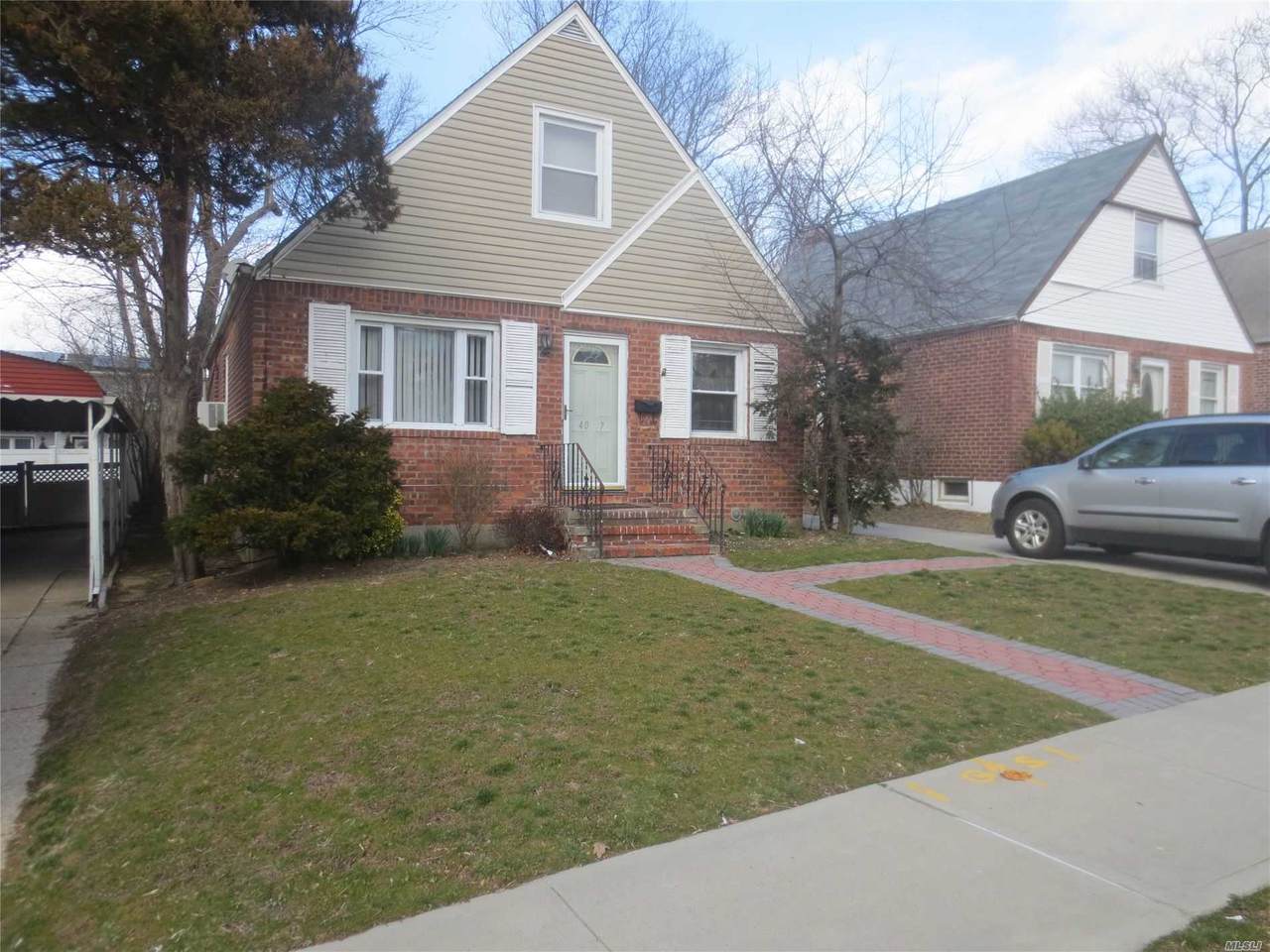 240-27 128th Road - Photo 1