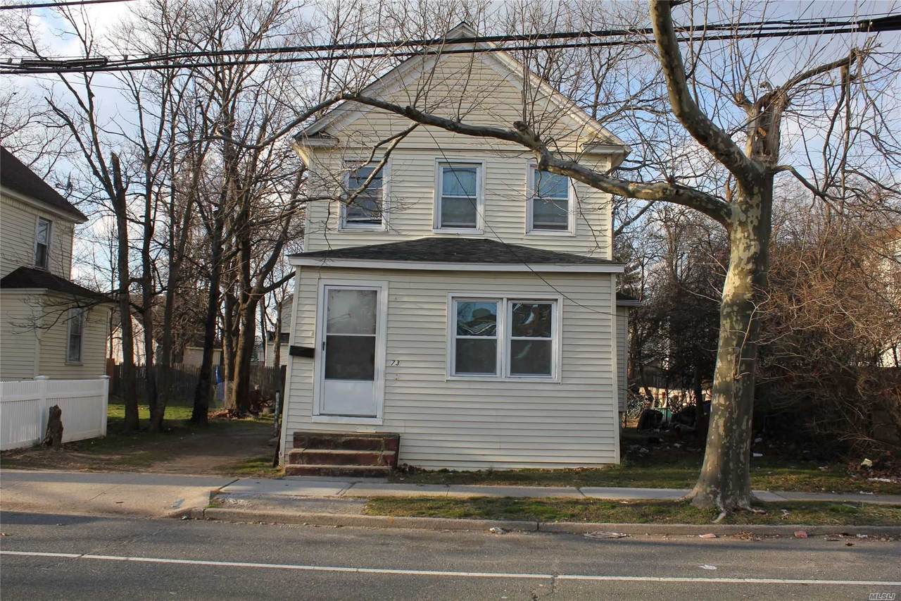 73 Graham Avenue - Photo 1