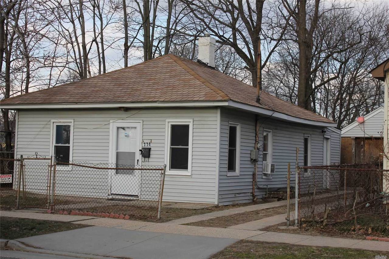 114 Laurel Avenue - Photo 1