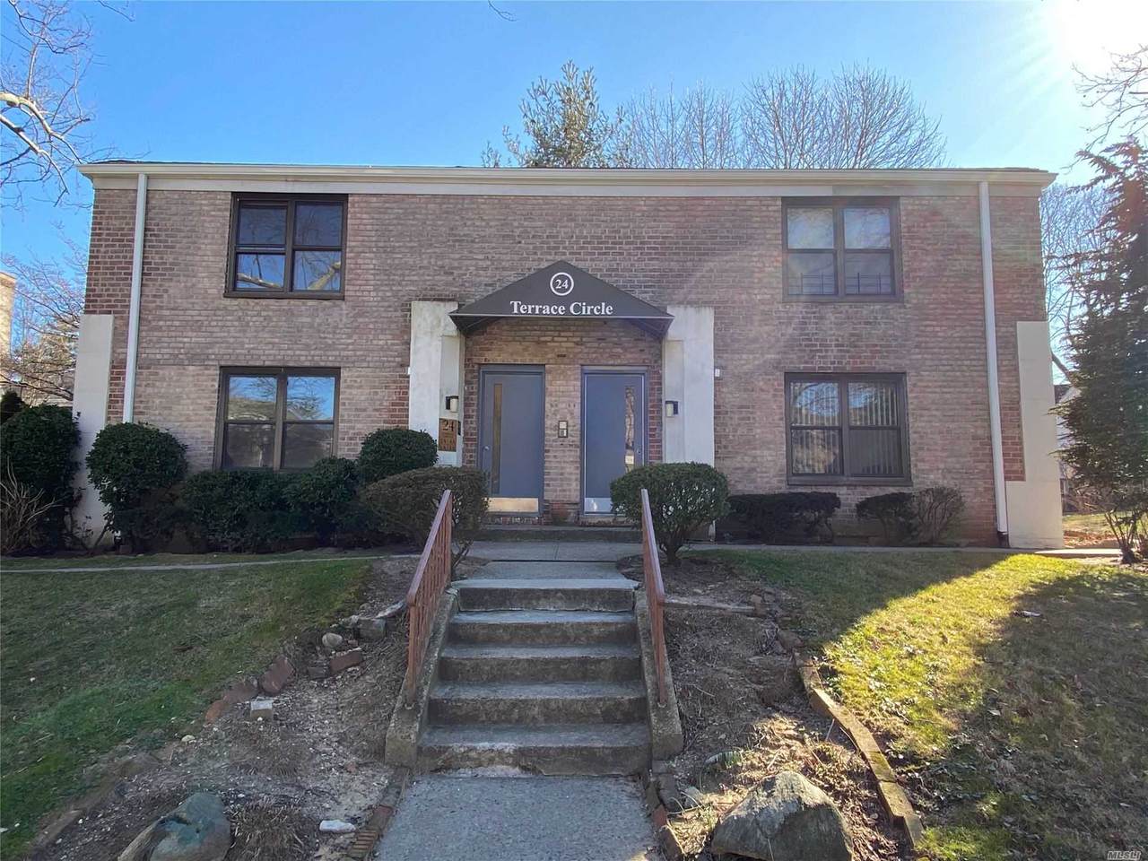 24 Terrace Circle - Photo 1 24 Terrace Circle - Photo 1