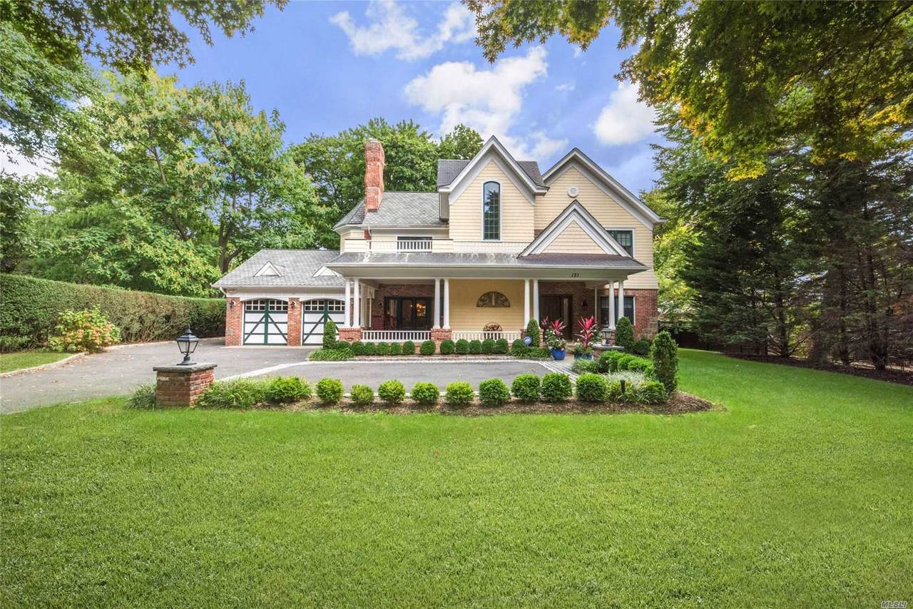 131 Glenlawn Avenue - Photo 1