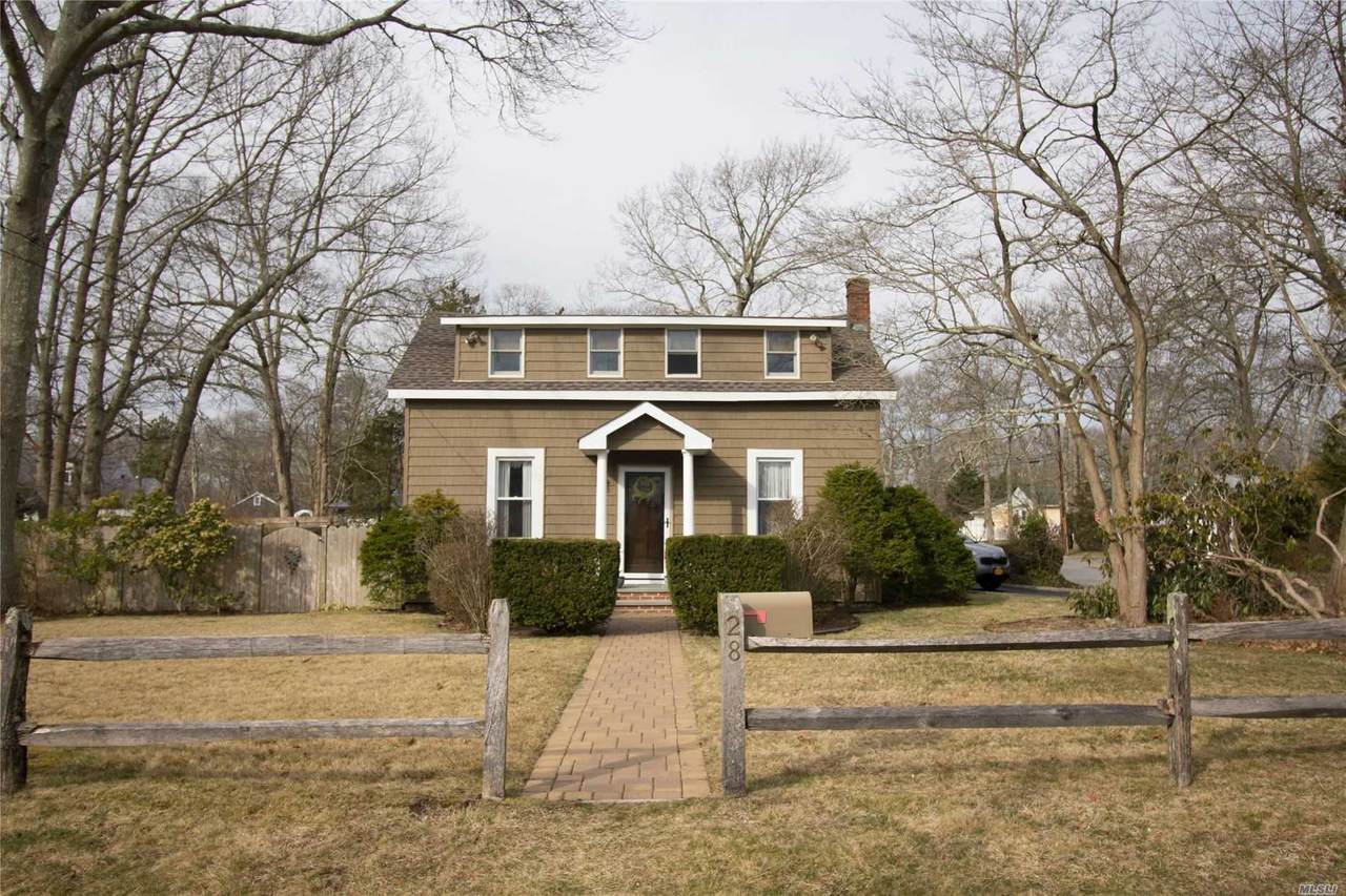 28 Circuit Road - Photo 1