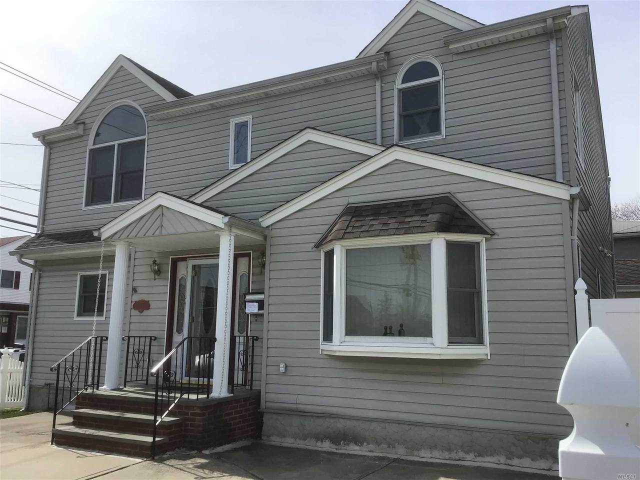 103 Gordon Avenue - Photo 1