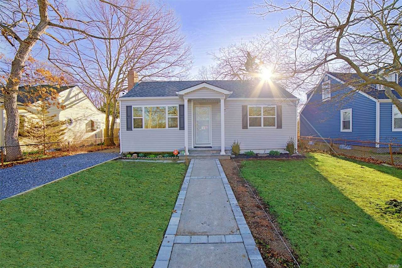 14 Bennett Avenue - Photo 1