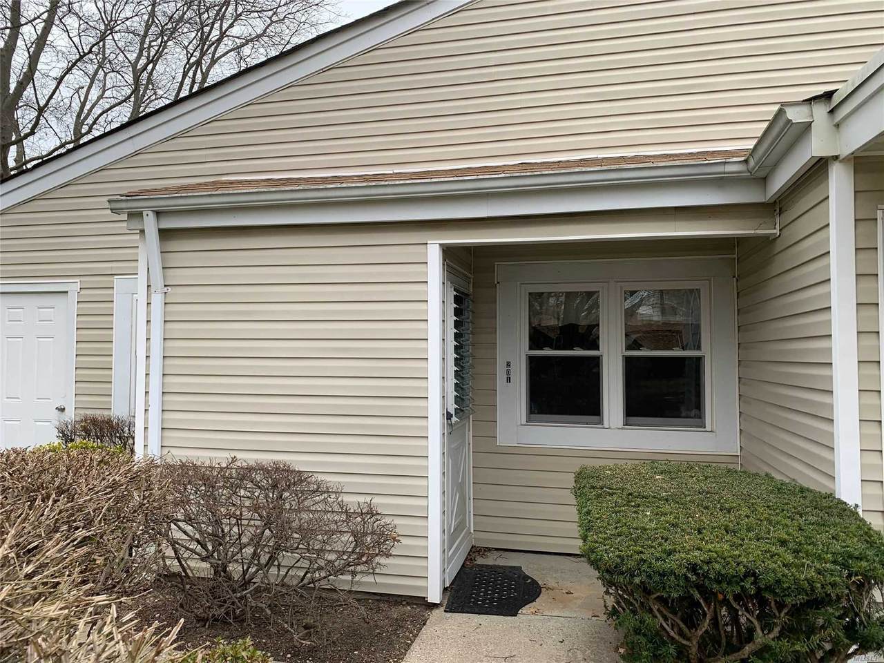 201 Cabot Court - Photo 1