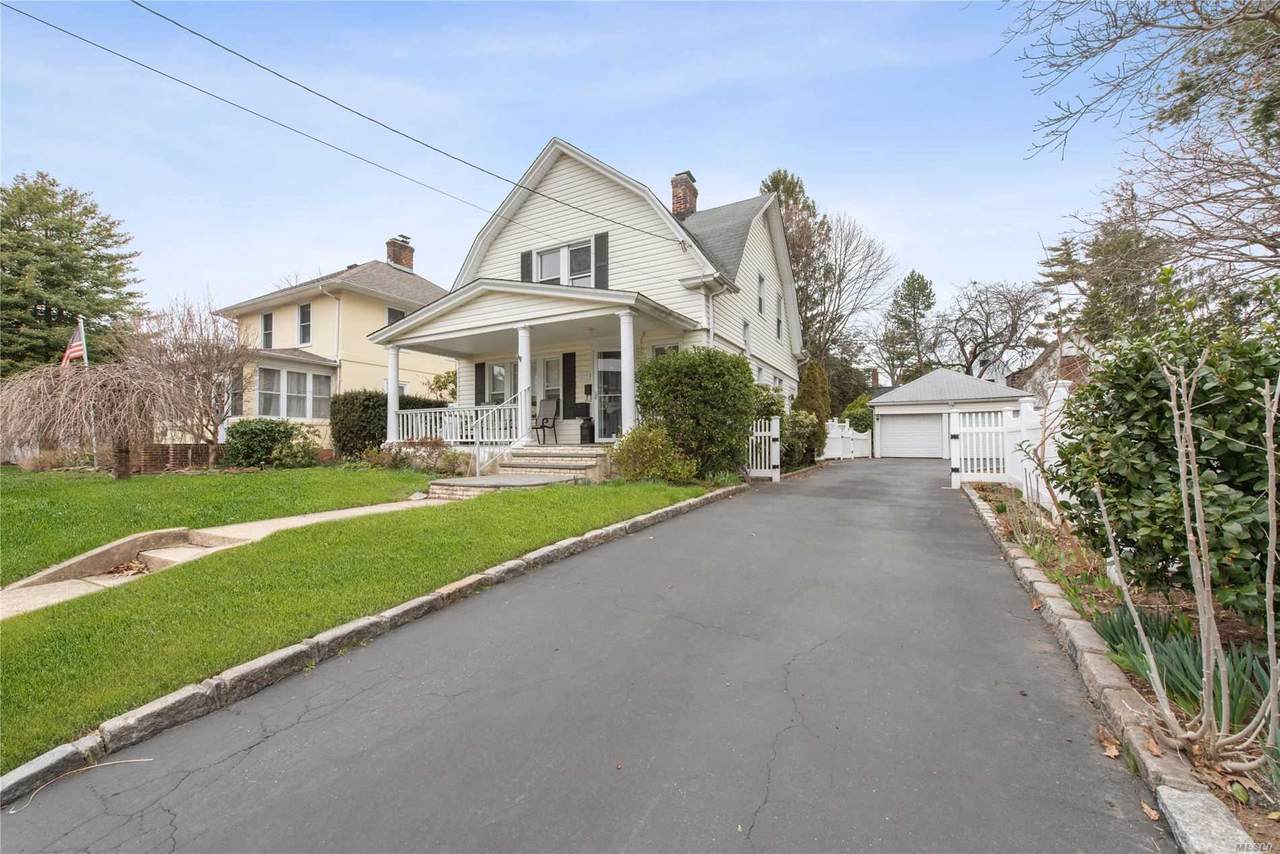 219 Liberty Avenue - Photo 1