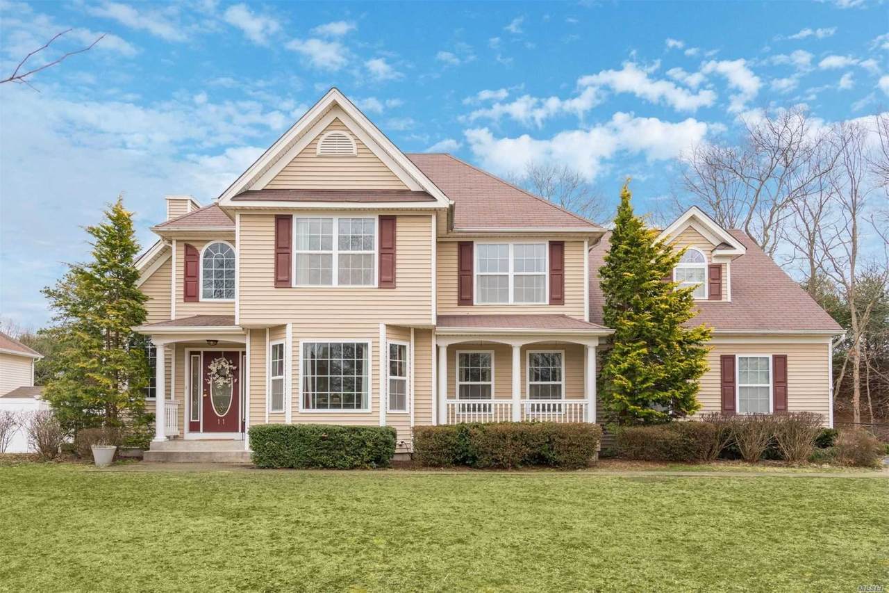 11 Christine Court - Photo 1