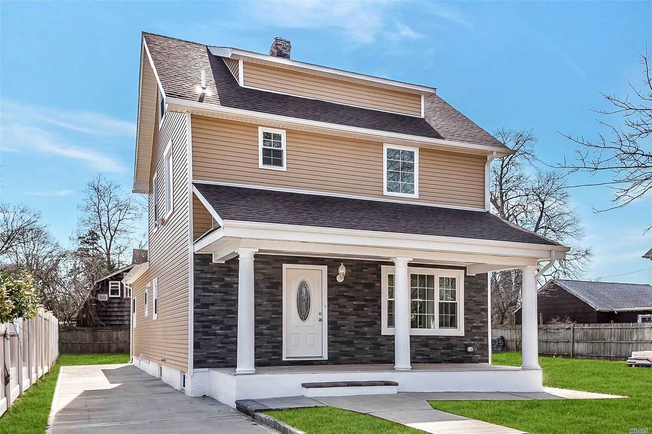 100 Graham Avenue - Photo 1