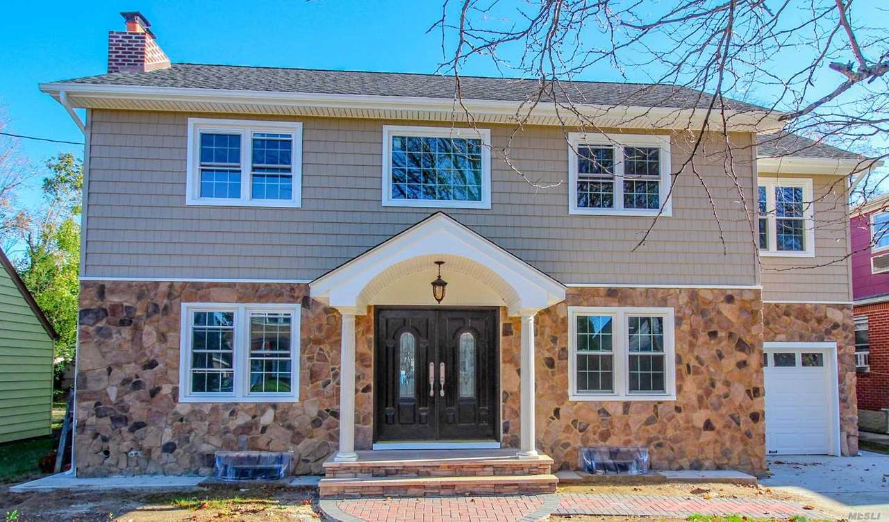 522 11th Street - Photo 1
