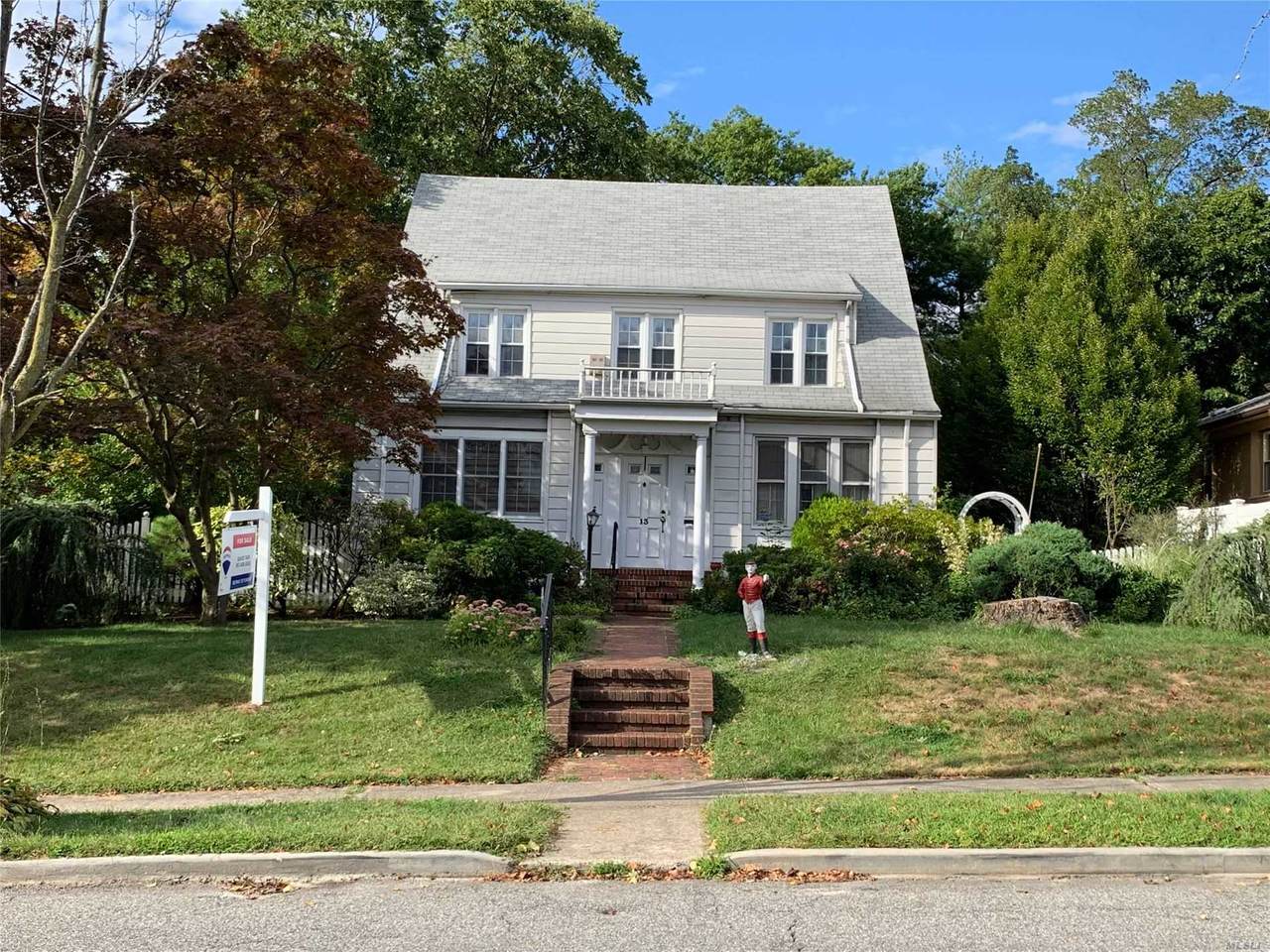 13 North Drive - Photo 1