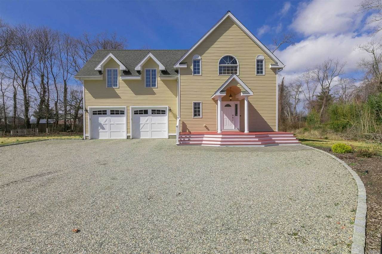 280 Bayview Avenue - Photo 1