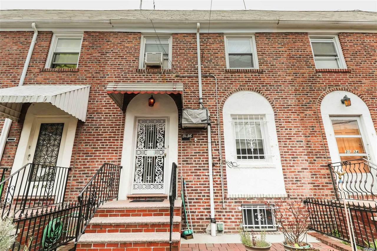 3136 55 Street - Photo 1