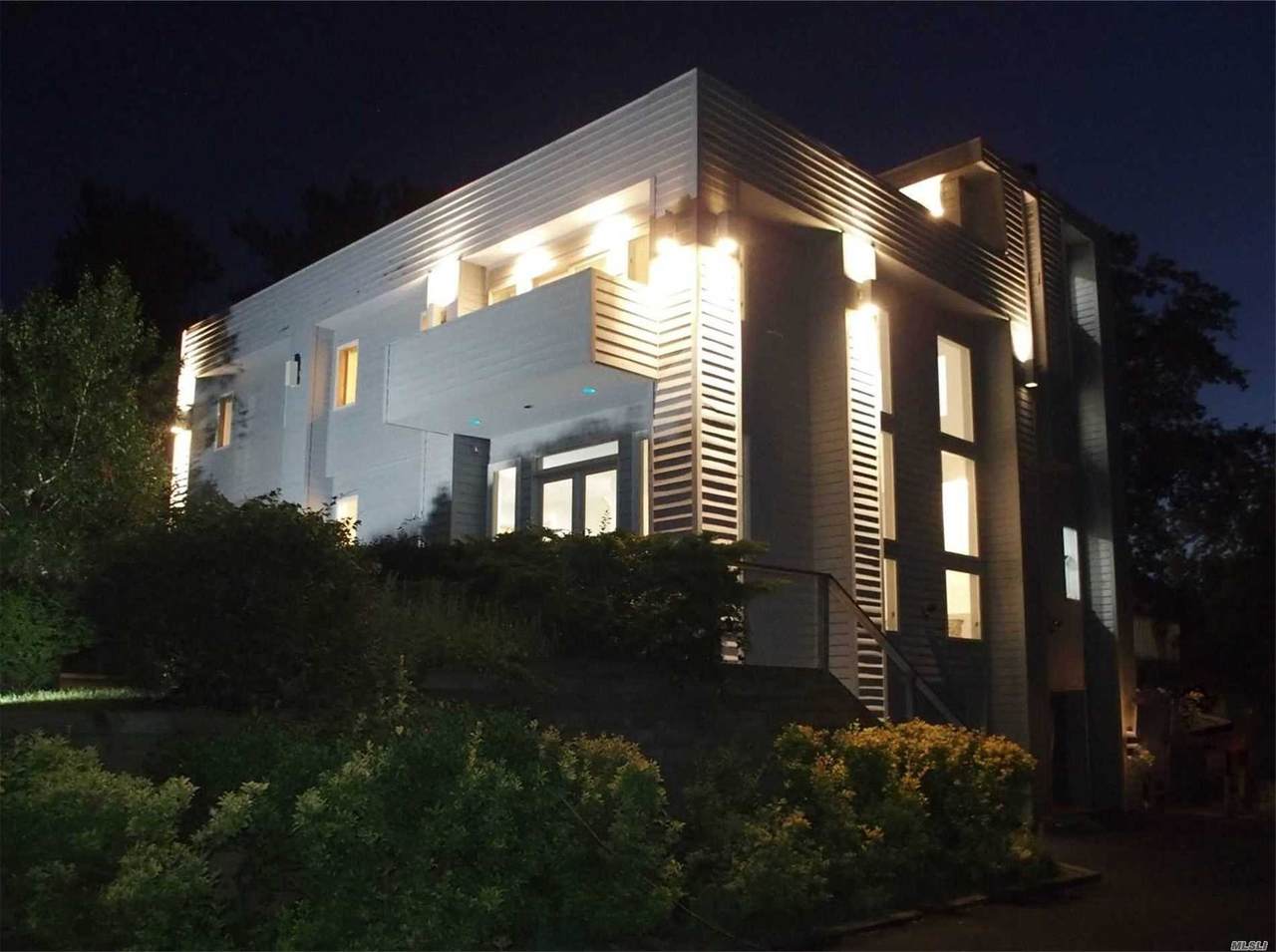 36 Roosevelt Boulevard - Photo 1