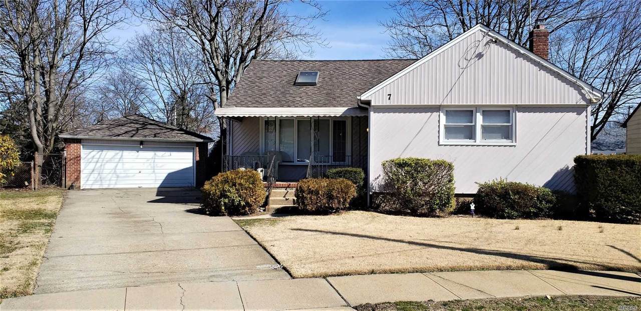 7 Roosevelt Street - Photo 1