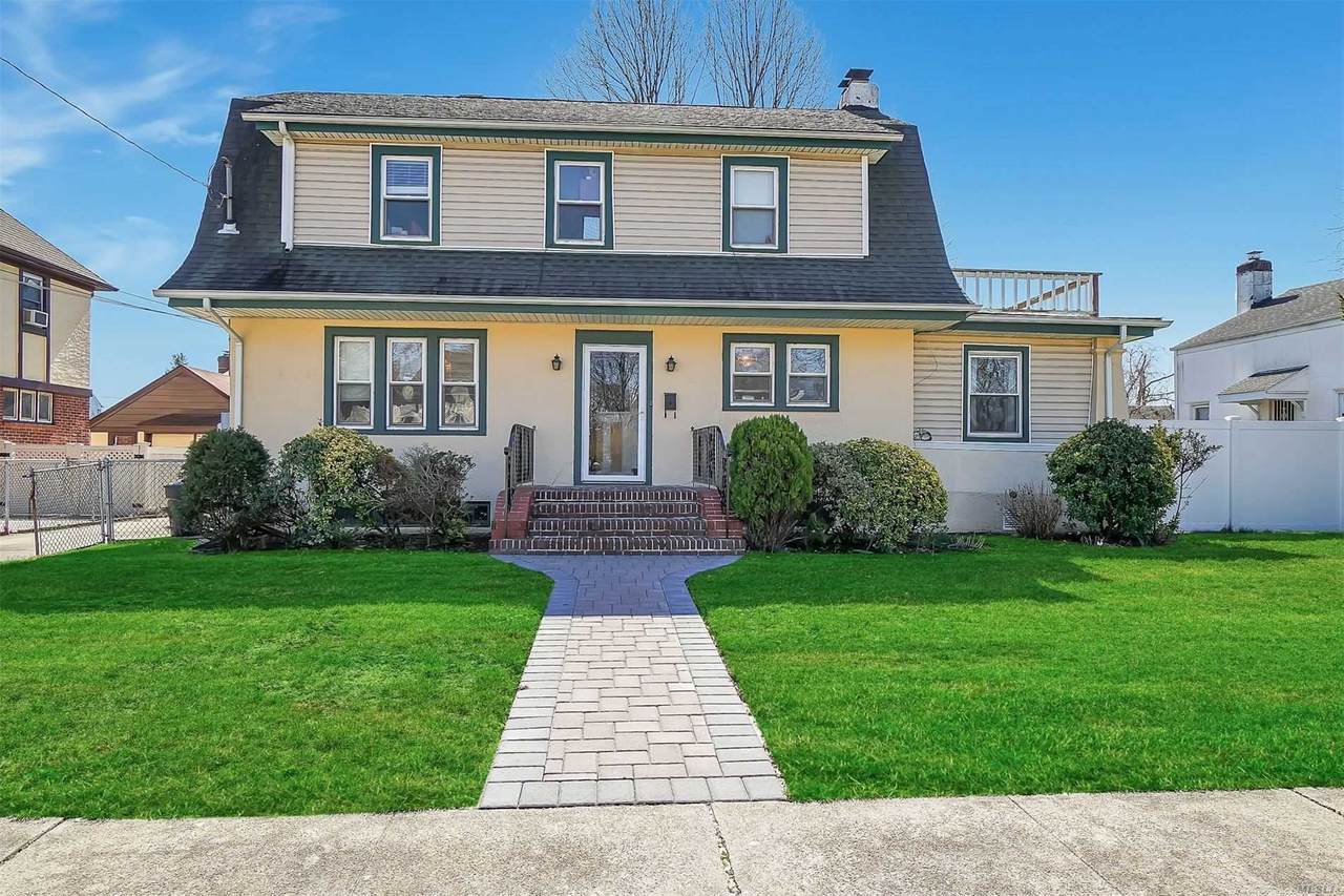226 Belmont Parkway - Photo 1