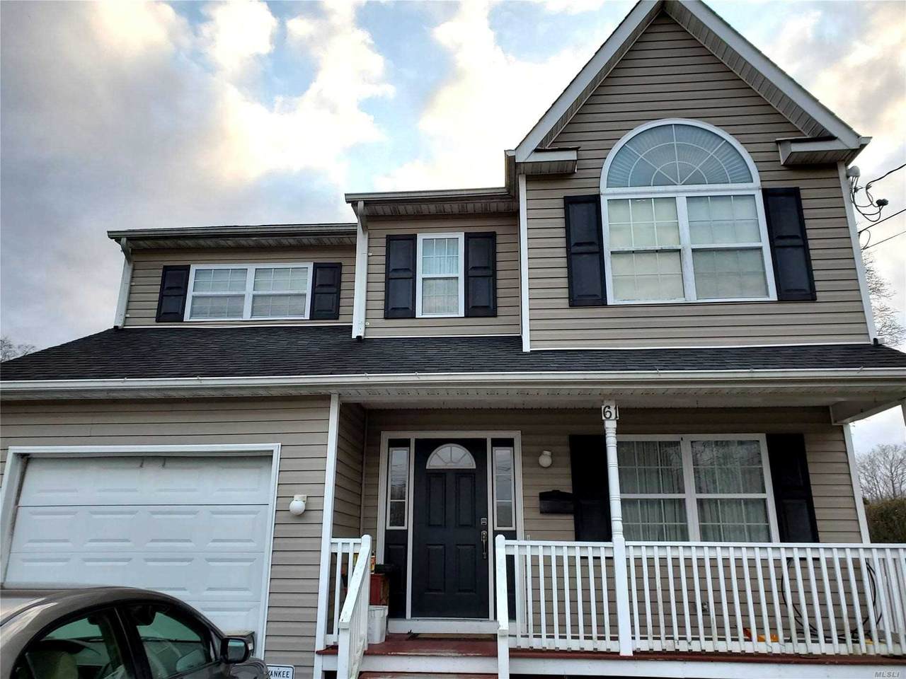 61 Fairway Ave - Photo 1