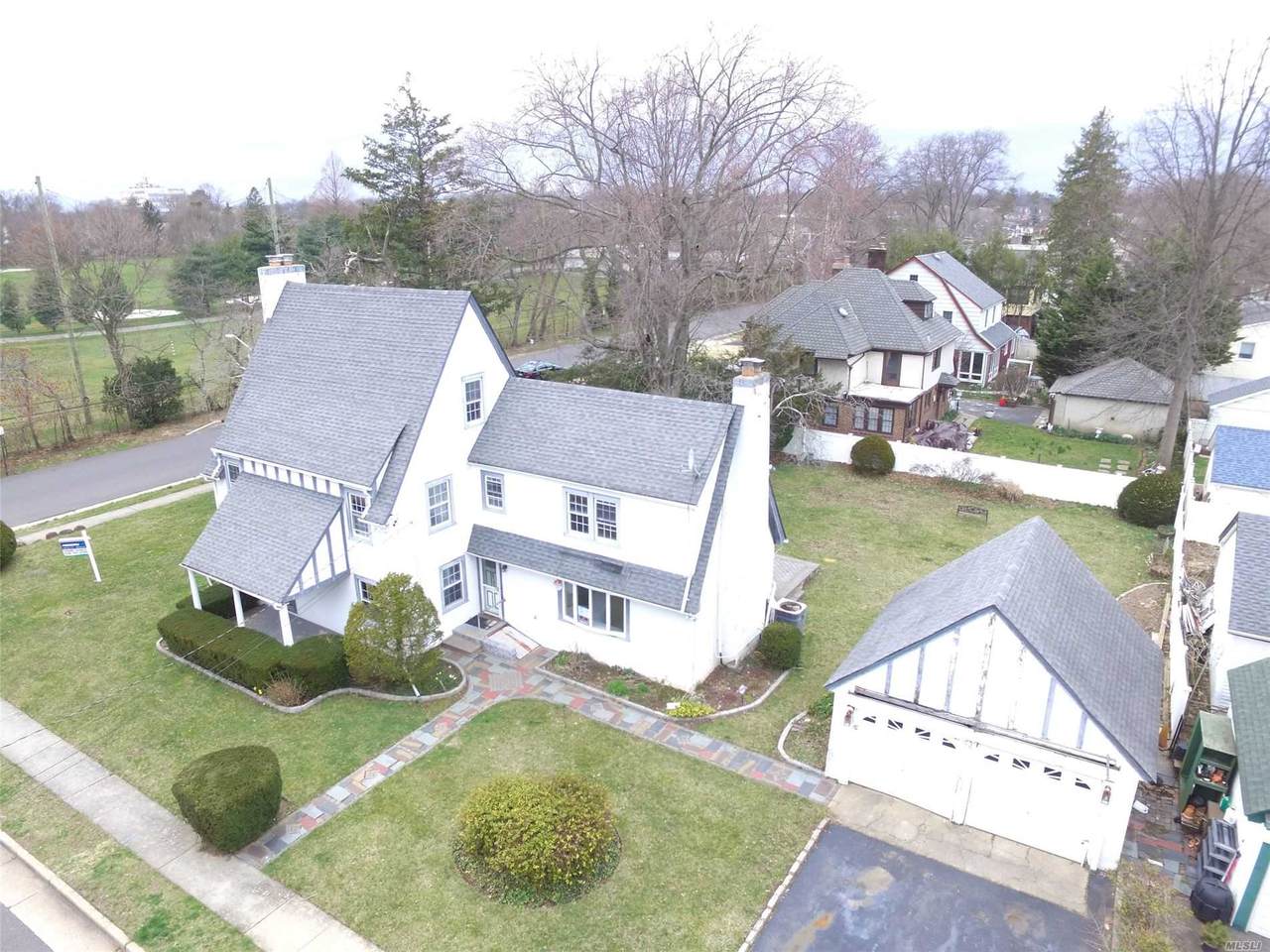 90 Sunset Drive - Photo 1