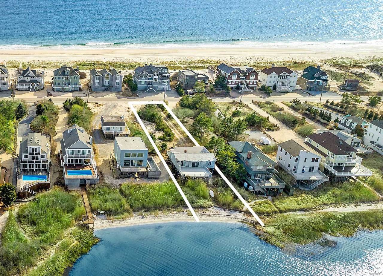 848 Dune Rd - Photo 1