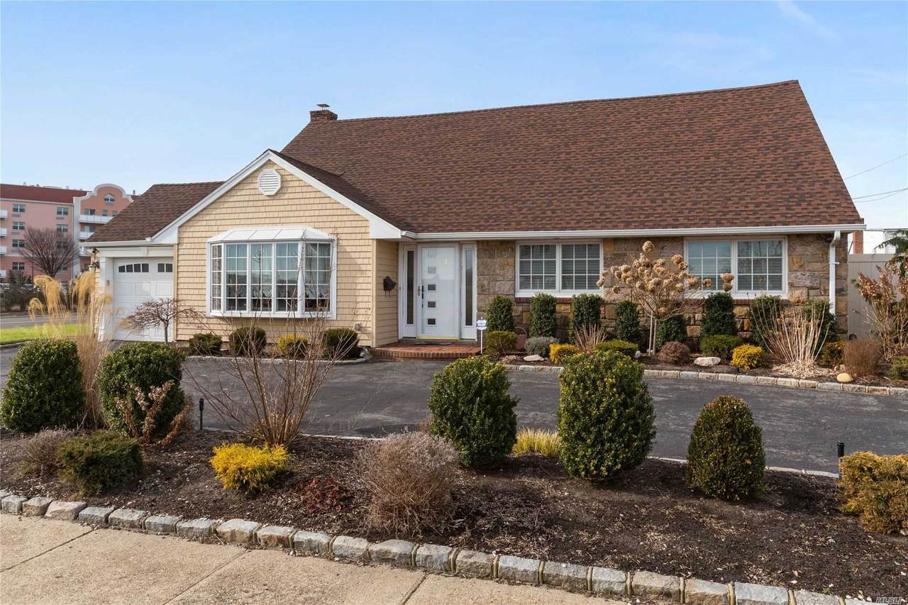 1 Carousel Ln - Photo 1 1 Carousel Ln - Photo 1