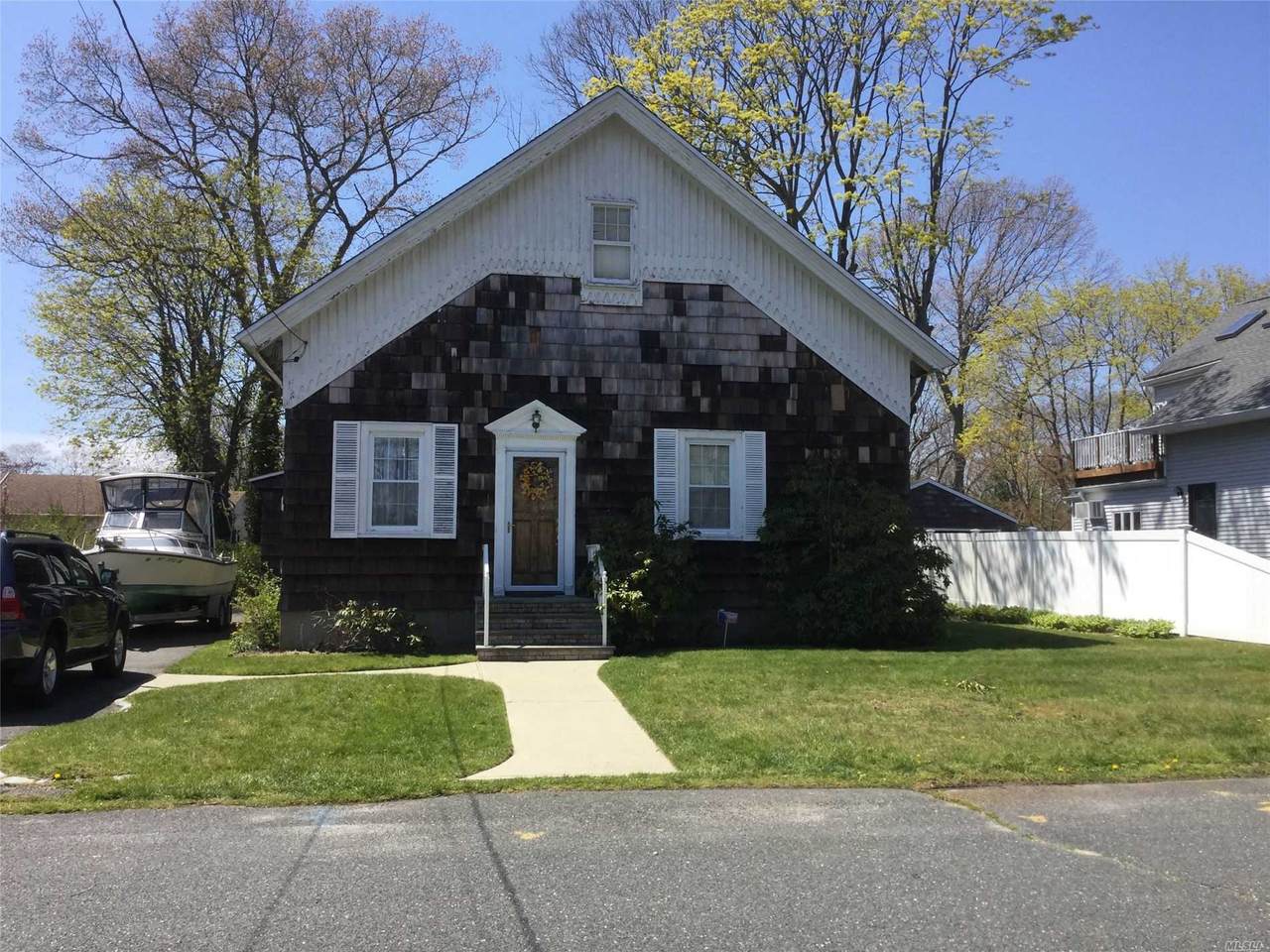 48 Laurel Avenue - Photo 1 48 Laurel Avenue - Photo 1