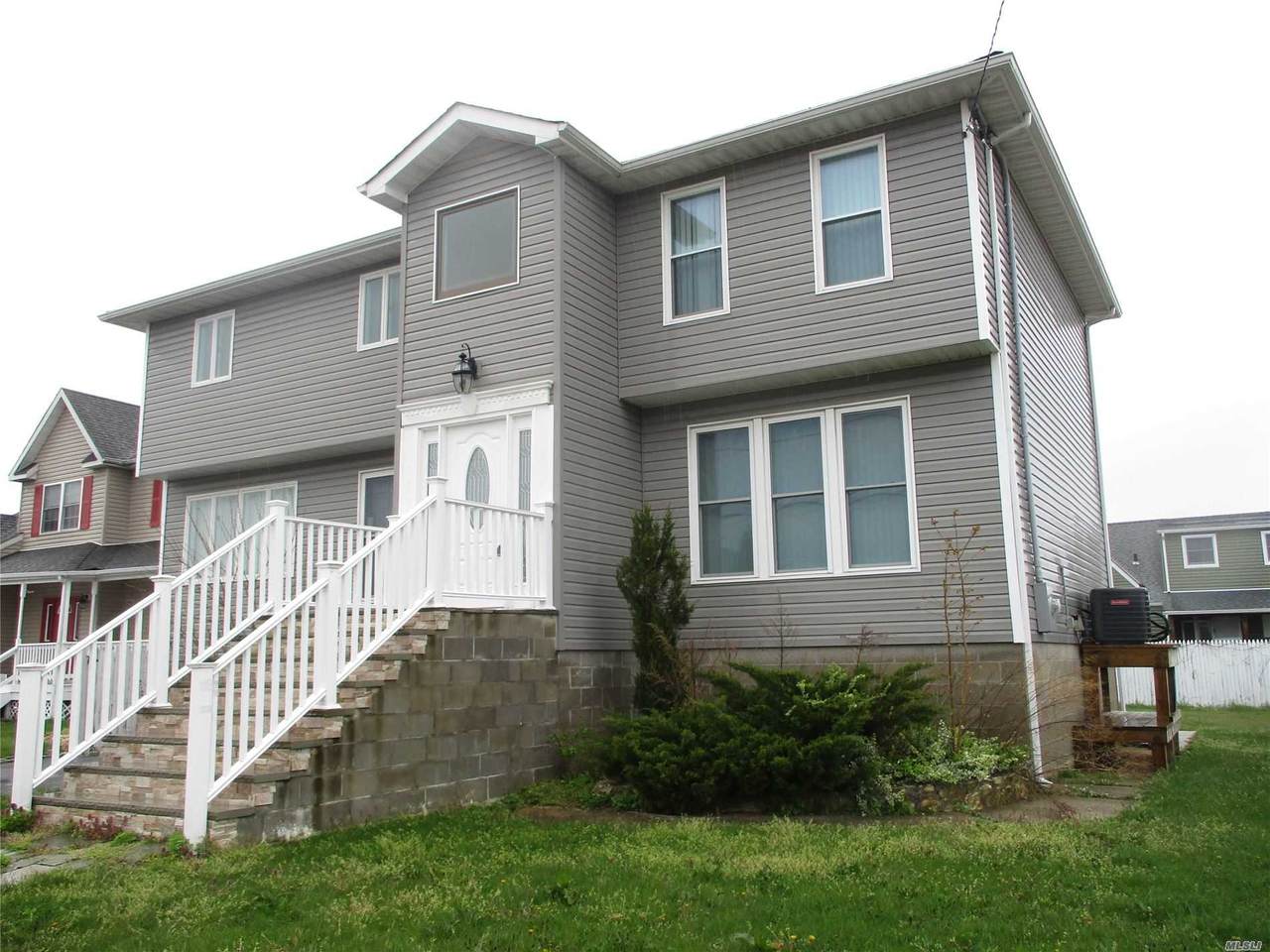 102 Surf Road - Photo 1
