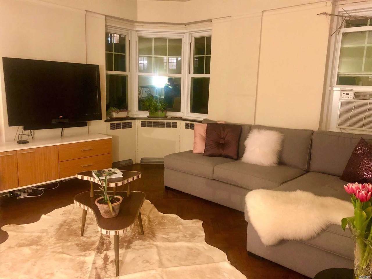 180 Cabrini Boulevard - Photo 1