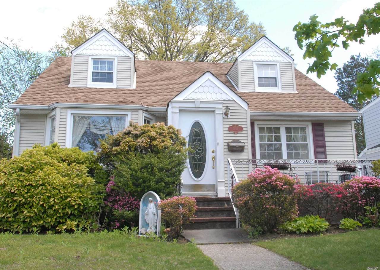 302 Dorchester Road - Photo 1