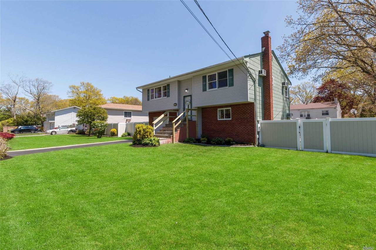 12 Springfield Avenue - Photo 1