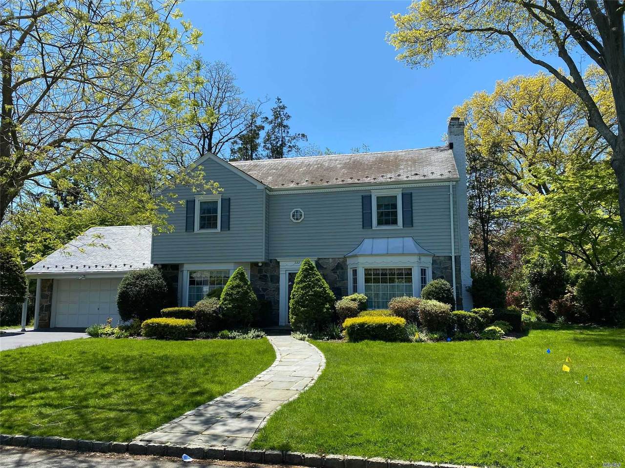 222 Trumbull Rd - Photo 1 222 Trumbull Rd - Photo 1