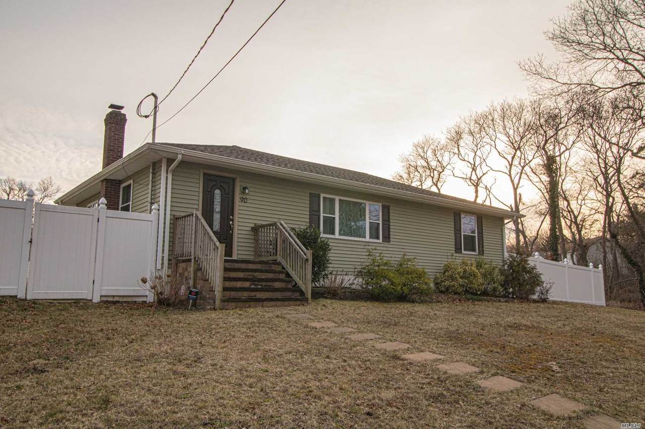 90 Lakeview Dr - Photo 1 90 Lakeview Dr - Photo 1