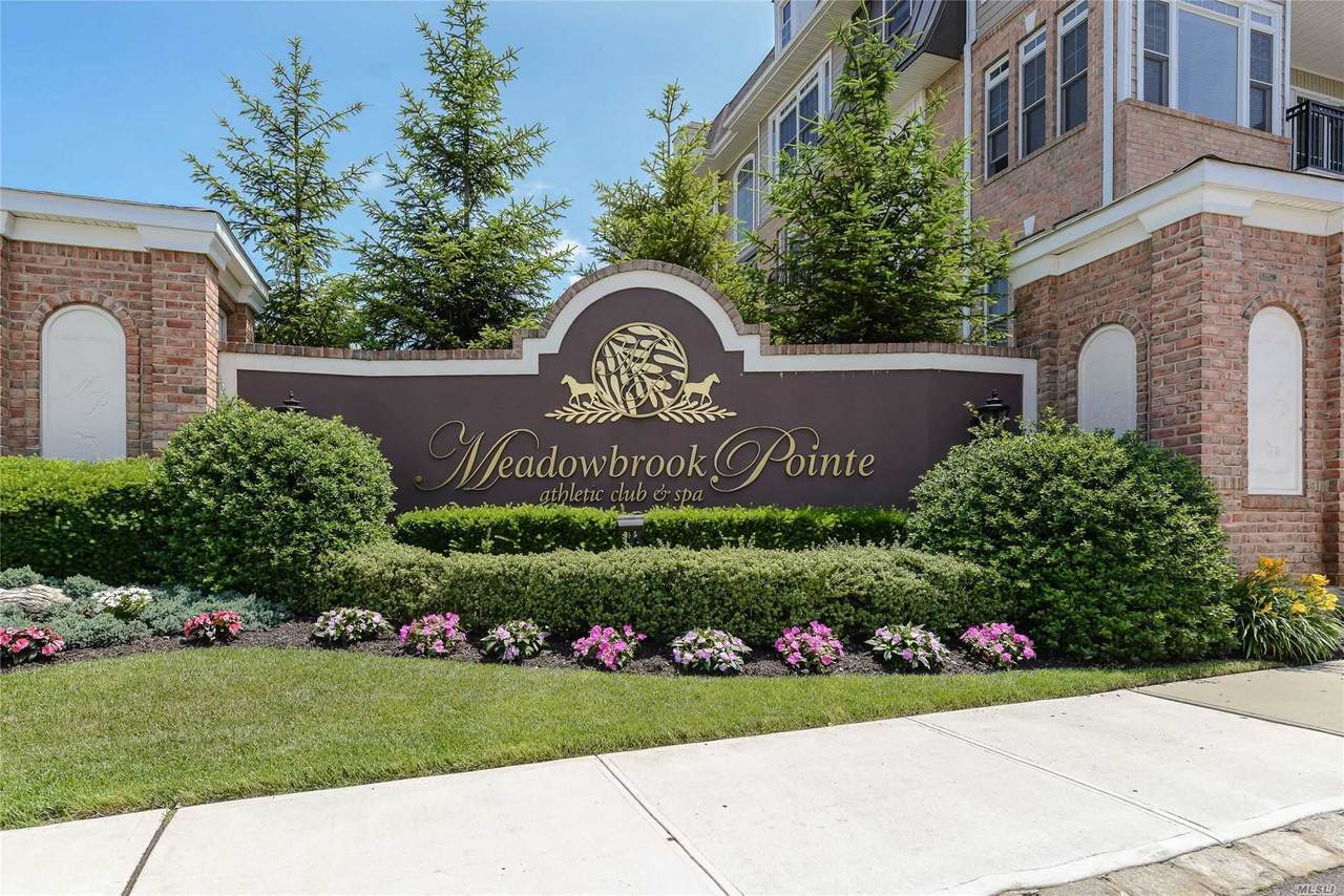 558 Roosevelt Way - Photo 1 558 Roosevelt Way - Photo 1