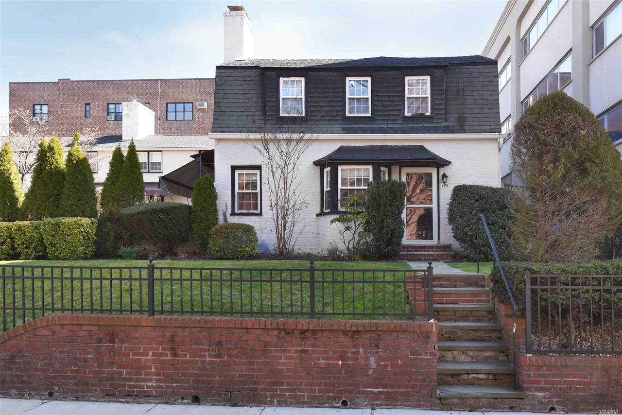 19 Barstow Road - Photo 1